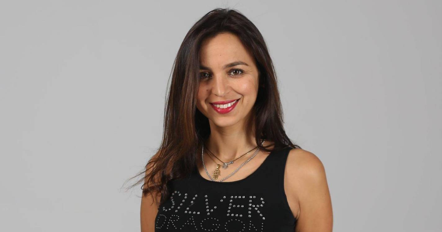 Livro ‘Contos Insularados’ é apresentado esta tarde no Teatro Baltazar Dias