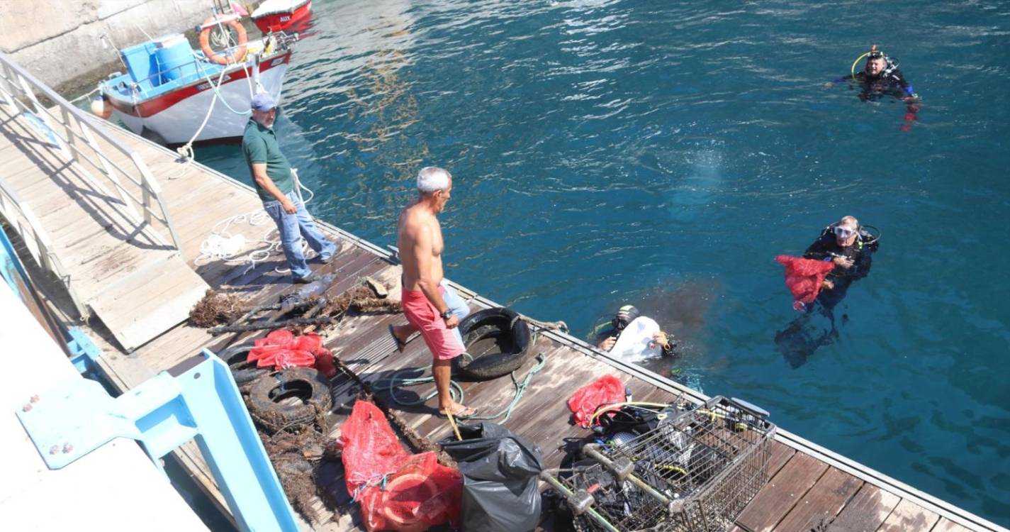 Cais da Ribeira Brava alvo de limpeza subaquática