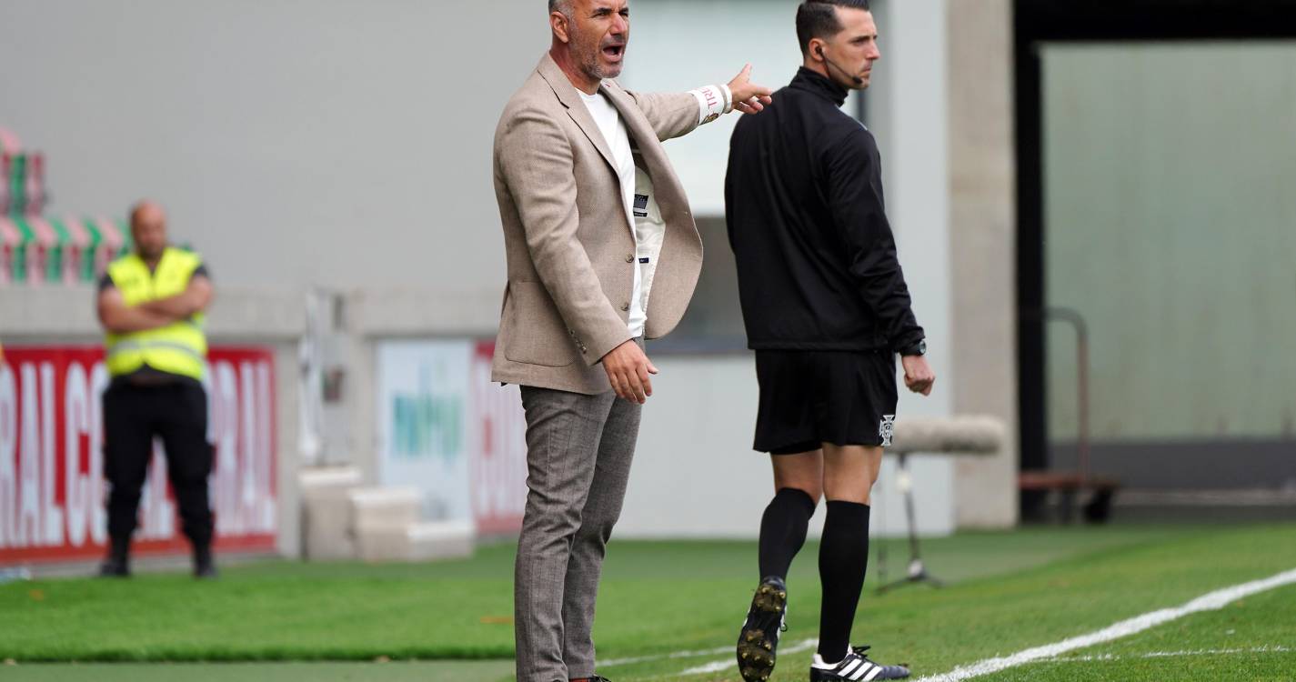 Marítimo perde (2-1) ao intervalo em Torres Vedras