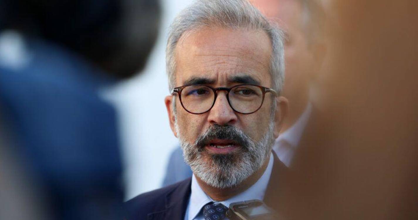 Ucrânia: Embaixada de Portugal em Kiev atingida. Governo condena ataques russos