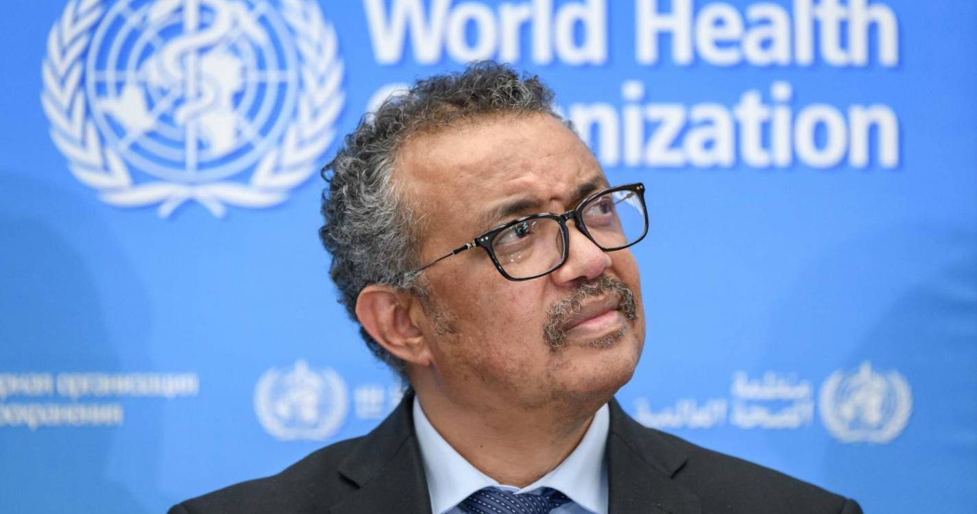 Diretor-geral da OMS saúda inclusão de aborto na Constituição francesa