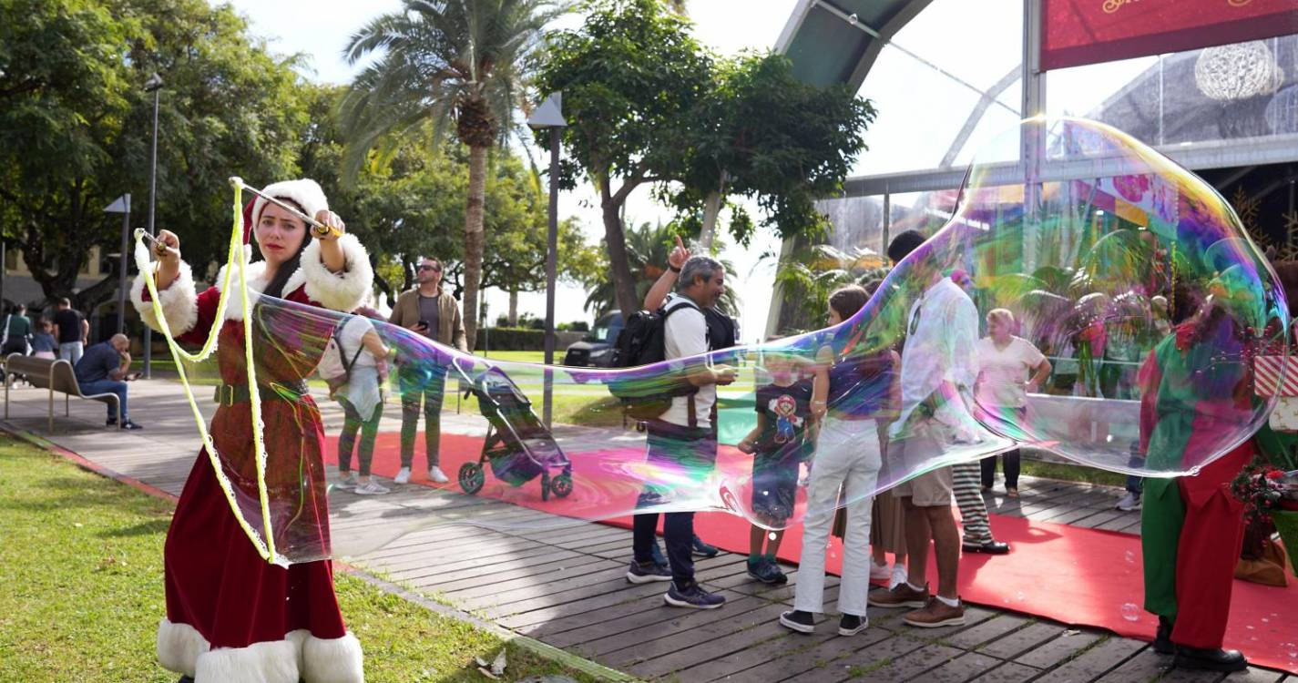 Pista de gelo já abriu e oferece adrenalina a miúdos e graúdos