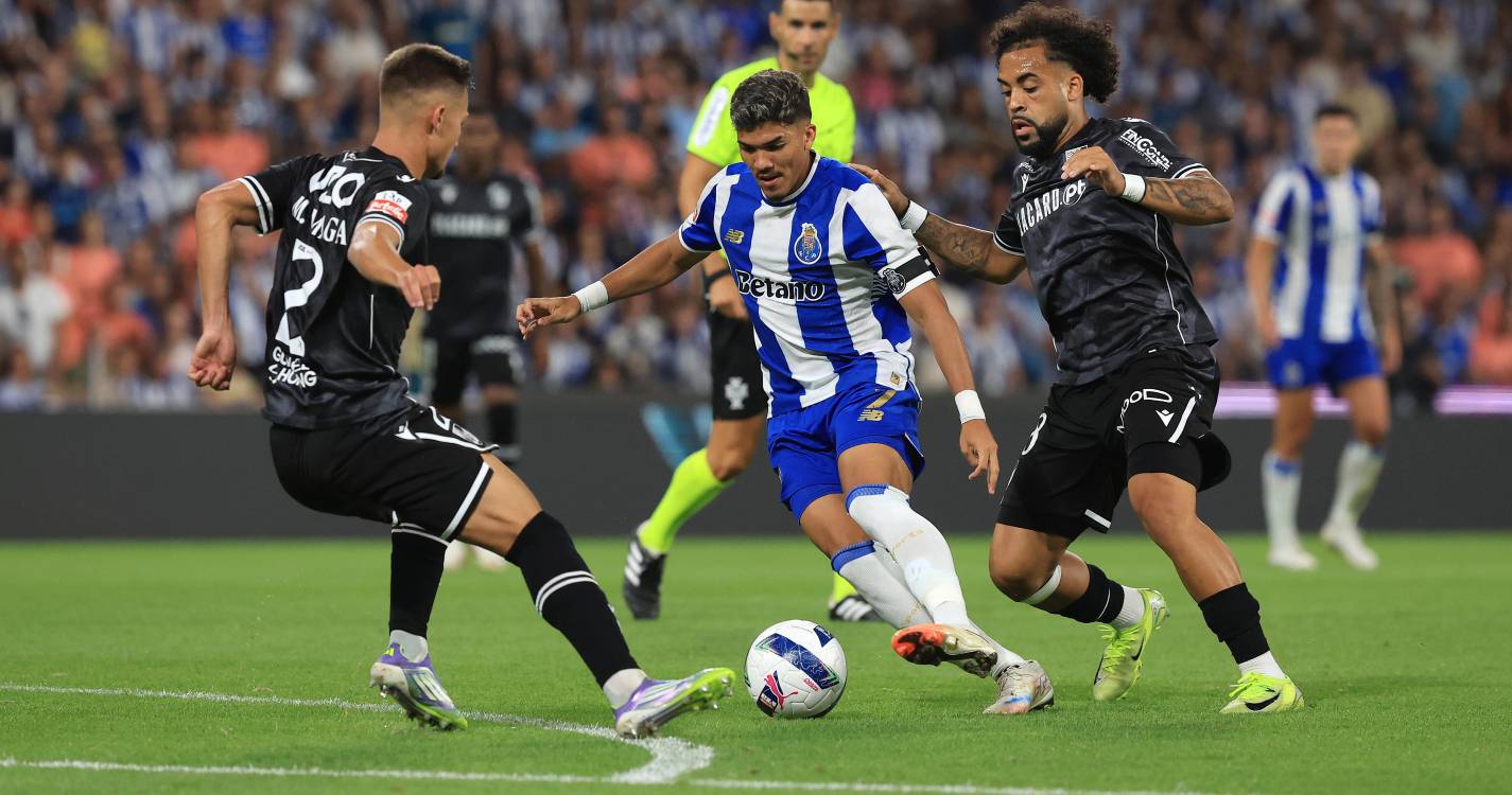 I Liga: FC Porto homenageia Jorge Costa com triunfo sobre Vitória de Guimarães
