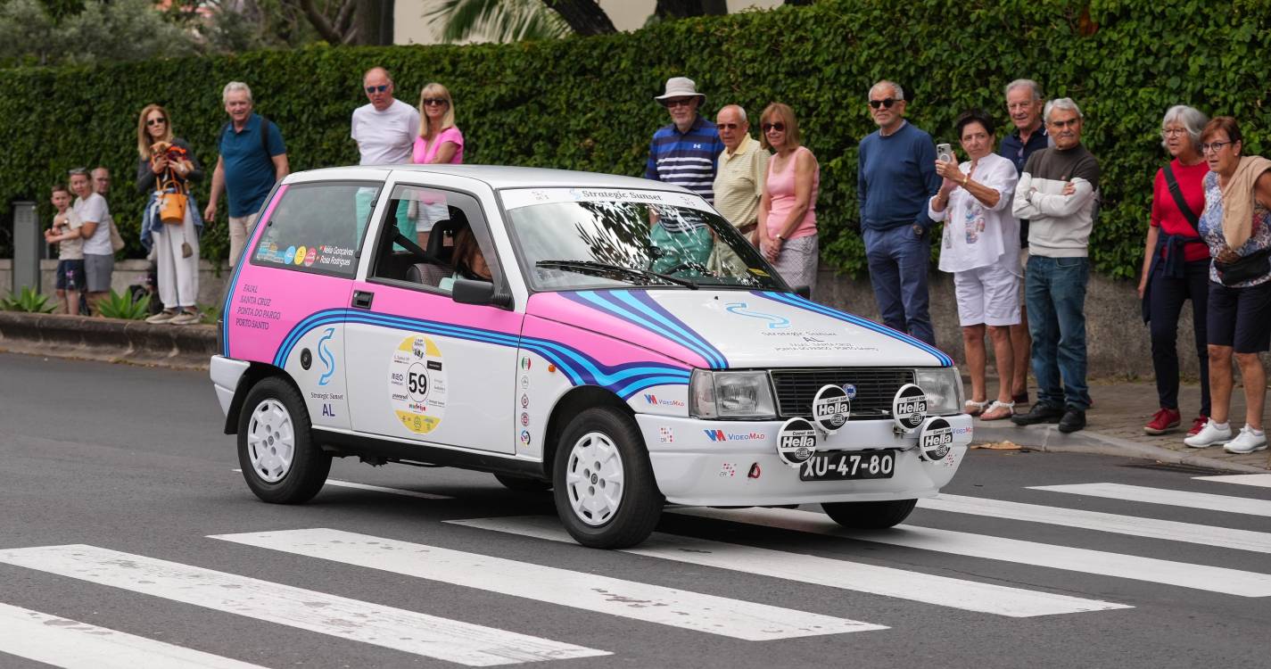 Percorra a galeria que mostra como foi o desfile em ‘grande estilo’ de clássicos