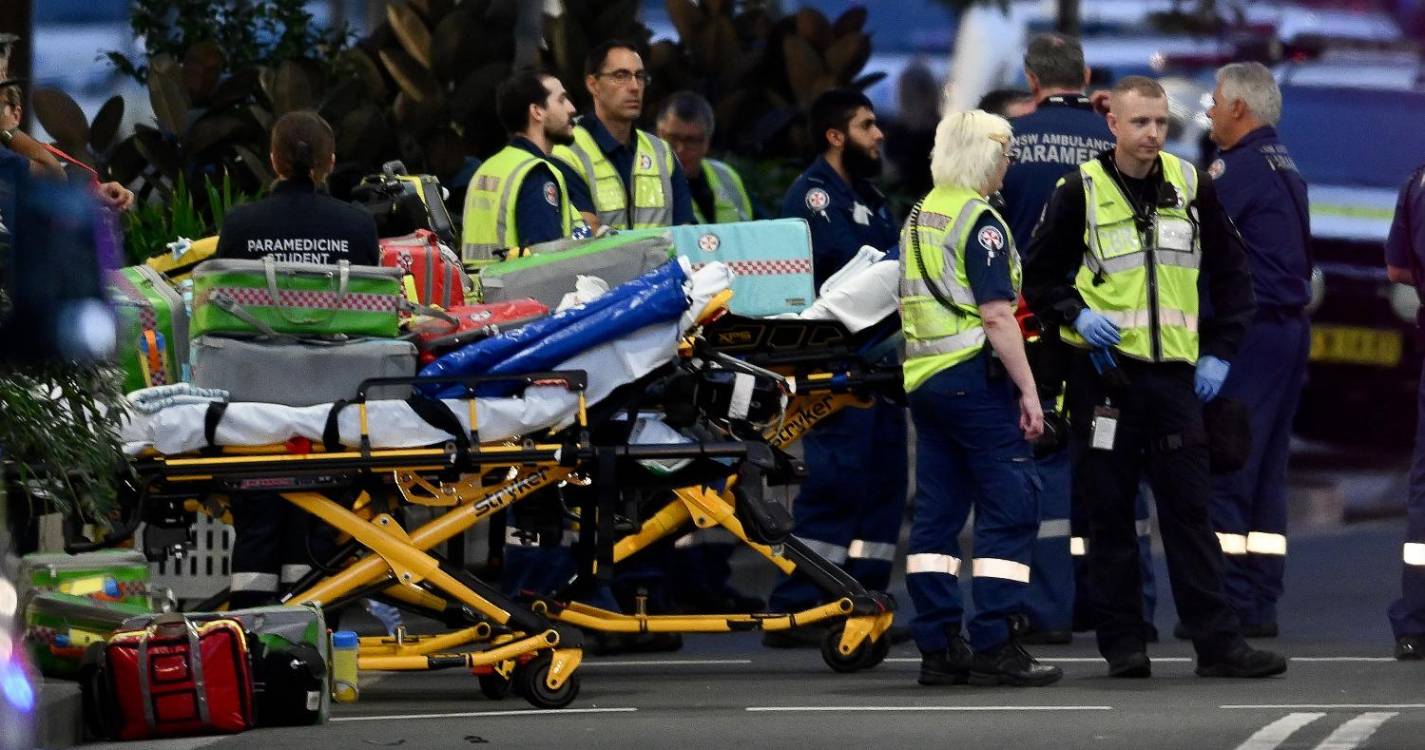 Pelo menos cinco mortos em ataque com faca num centro comercial em Sydney