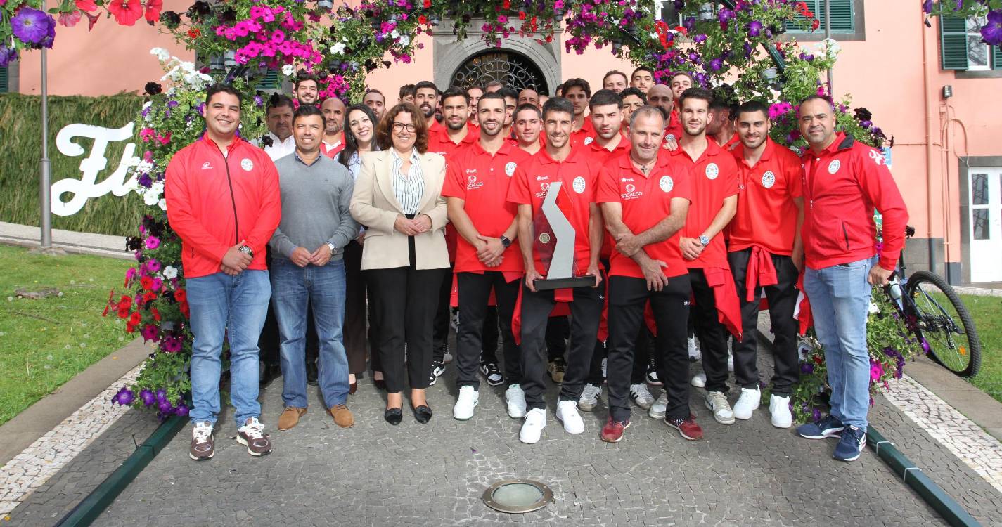Câmara homenageia Estrela da Calheta FC