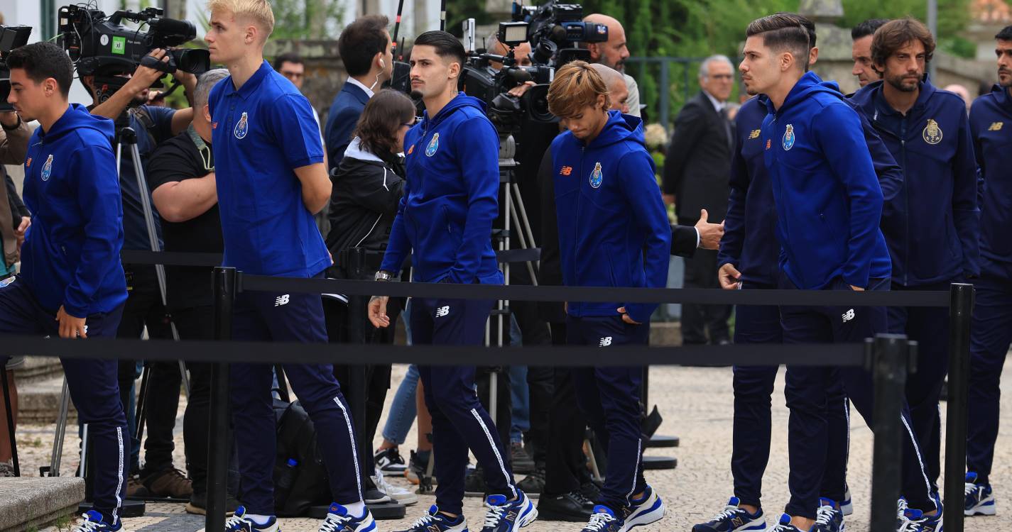 Futebol português despede-se de Jorge Costa num funeral marcado pela emoção (com fotos)