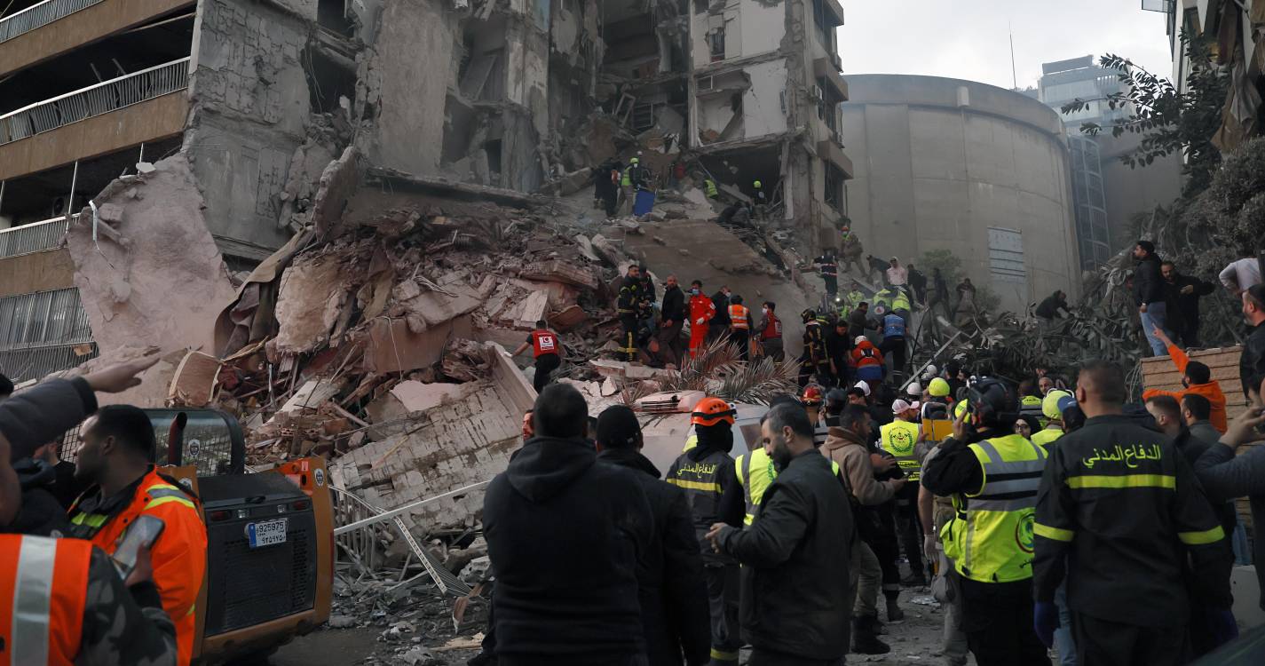 Irão: Teerão suspende tráfego em Ormuz após ataques de Israel no Líbano