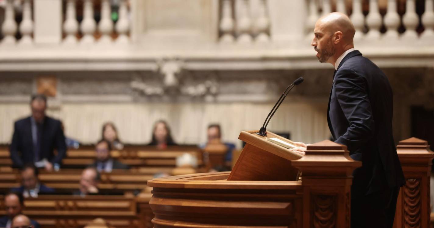Chega protesta contra declarações do líder parlamentar do PSD