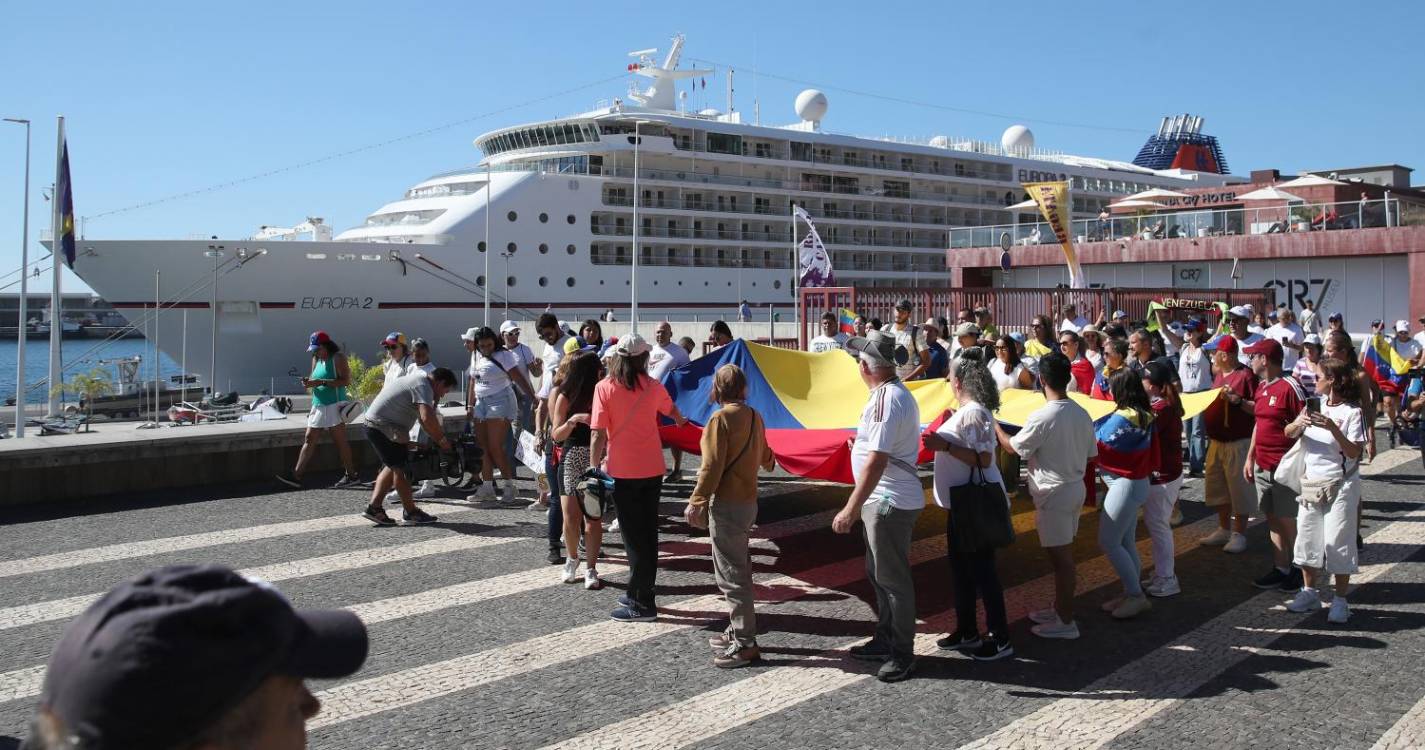 Venezuela: Cerca de 60 pessoas manifestam-se na Madeira para exigir saída de Maduro