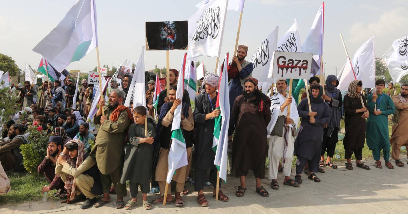 Governo português desaconselha todas as viagens ao Irão