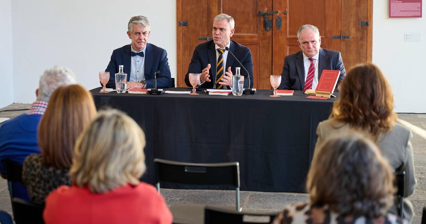 ‘Luísa Marta’ de Horácio Bento de Gouveia com versão integral do manuscrito