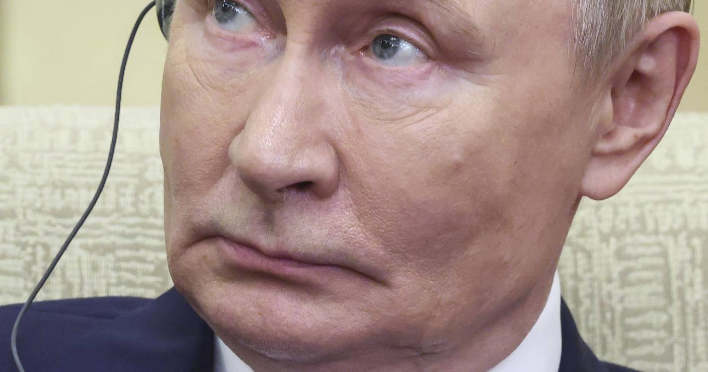 Ucrânia: Putin recusa comprometer segurança da Rússia com acordo de paz