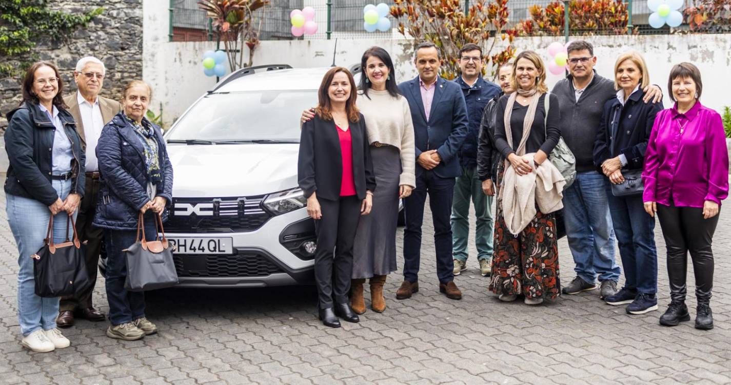 CMF apoia Fundação de Nossa Senhora da Conceição a 100% na aquisição de carrinha