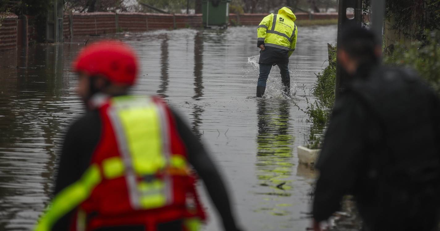 Mau tempo: Proteção civil sem ocorrências significativas durante a noite