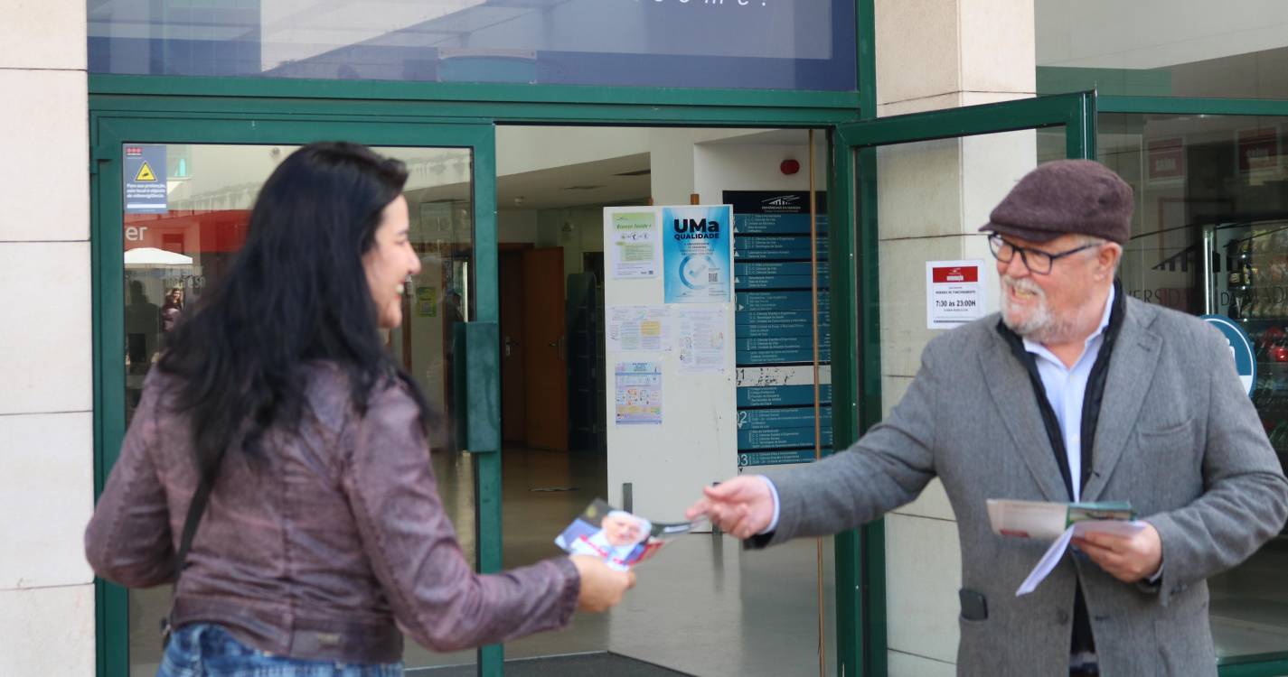 “António Filipe, enquanto Presidente da República, estará ao lado dos jovens”, afirmou Artur Andrade