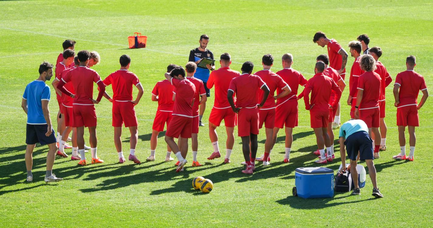 Receção do Marítimo ao Benfica B adiada para terça-feira