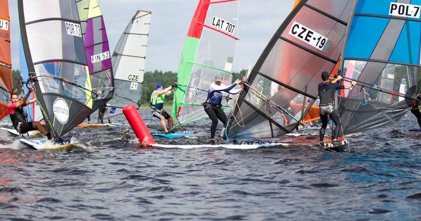 Pedro Côrte Moura em destaque no Campeonato da Europa de Windsurf – Classe Raceboard