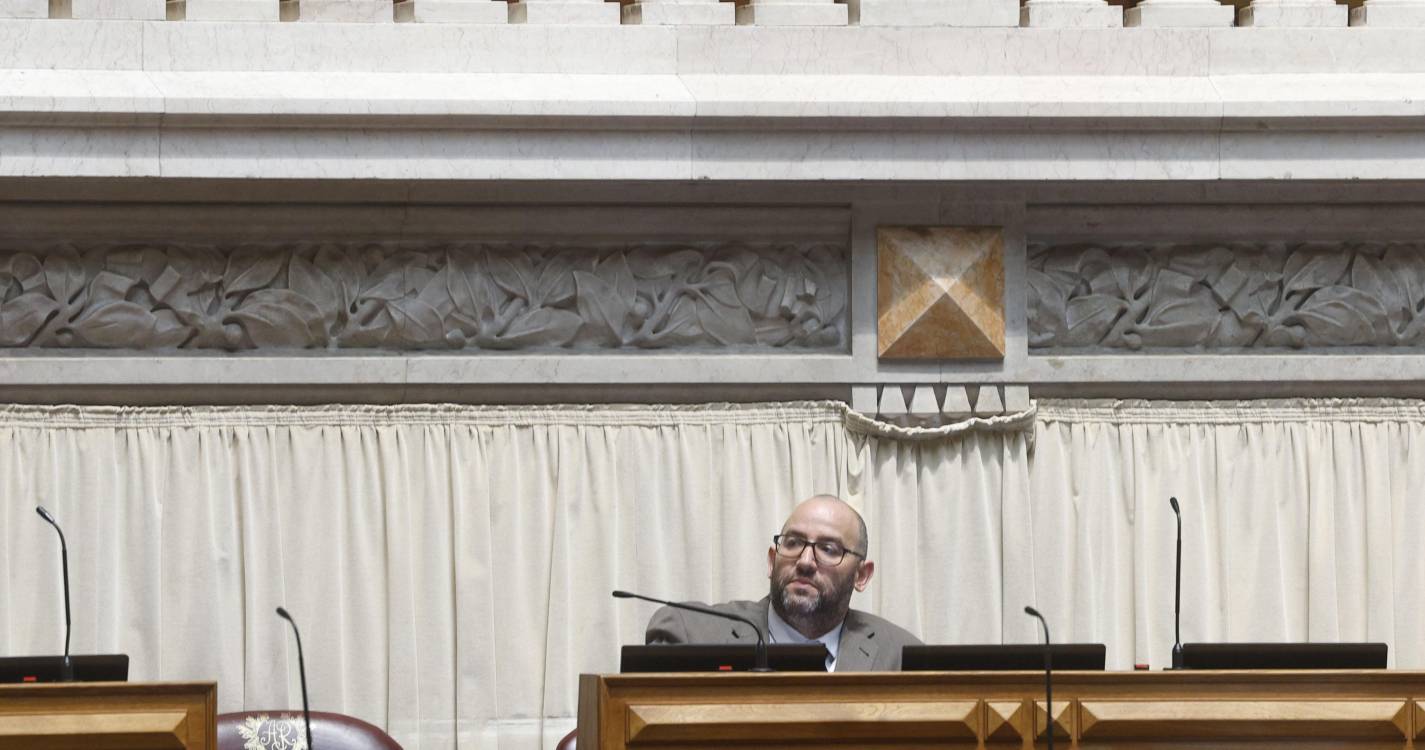 Ventura aponta “problemas psíquicos” de Miguel Arruda e pede-lhe que saia já do parlamento