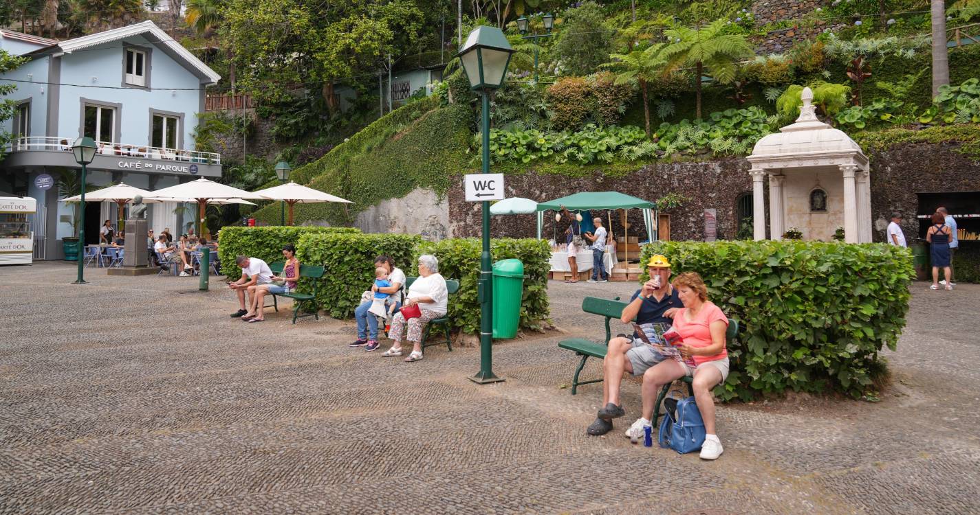 RIR exige requalificação urgente do Largo da Fonte