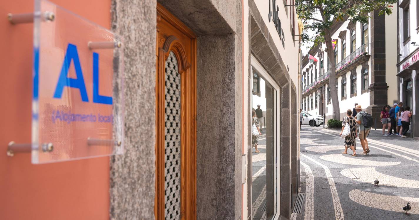 Dormidas no alojamento local cresceram 18,6% no quarto trimestre de 2025, acima do total do setor