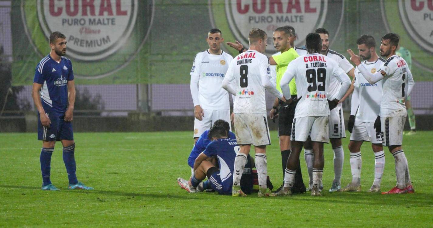 Nacional pode fazer já hoje a festa da subida