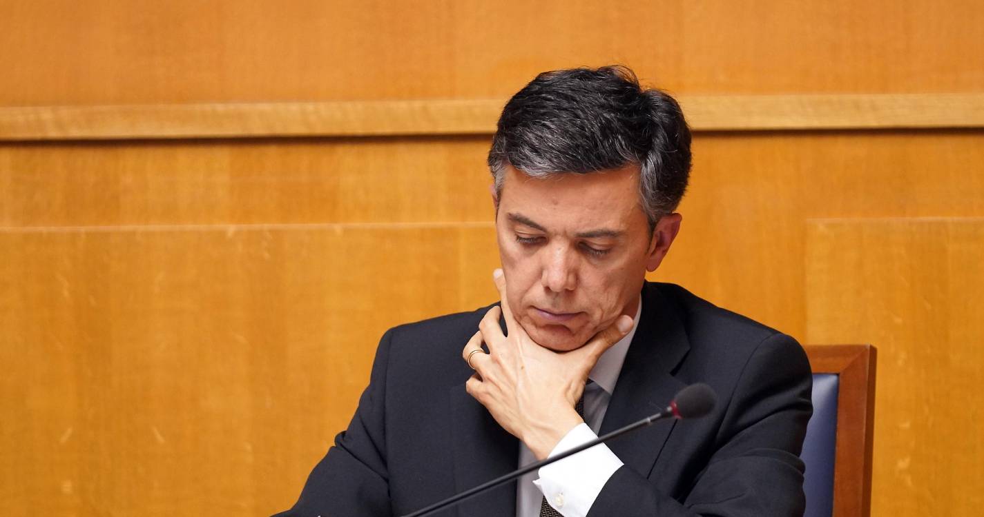 Duarte Freitas recebe representantes dos partidos com vista à elaboração da proposta de Orçamento Regional