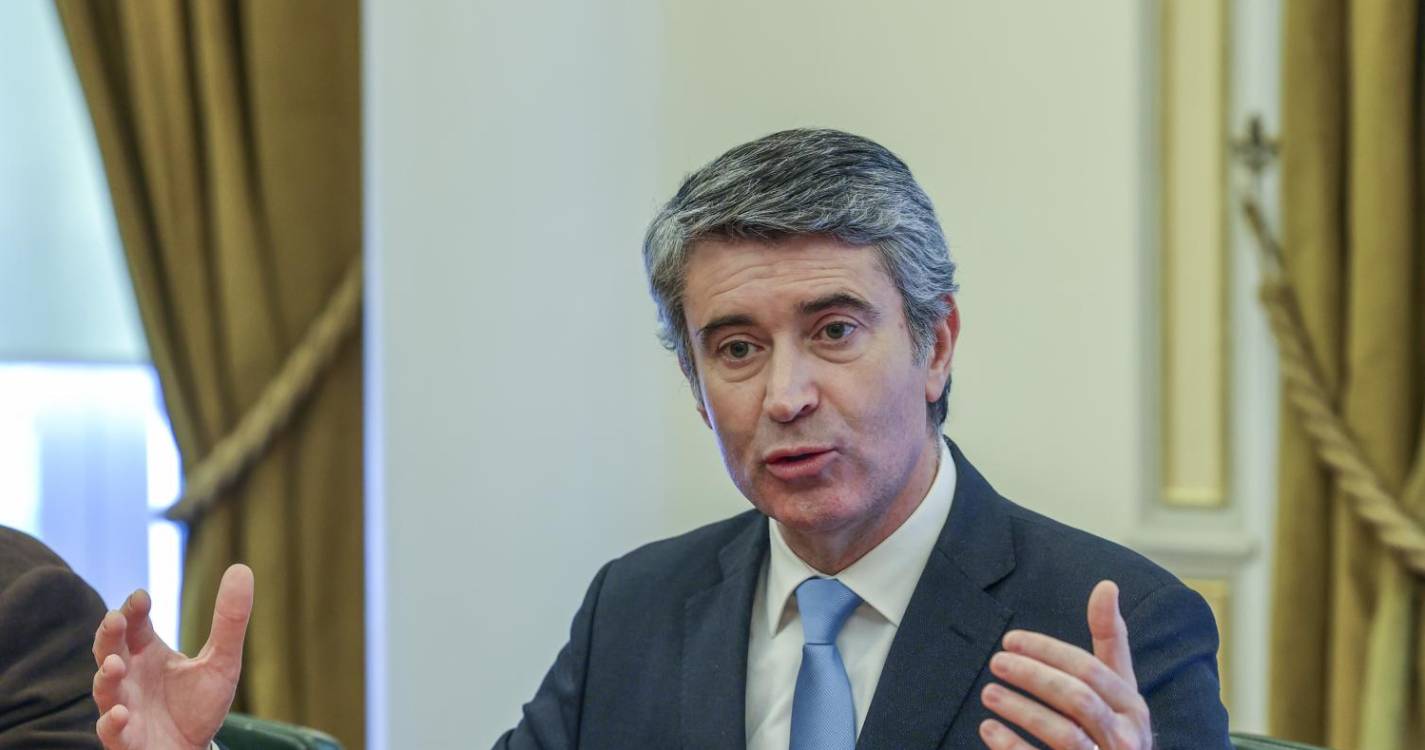 PS: Carneiro propõe pacto entre 10 a 15 anos para disponibilização de 180 mil casas