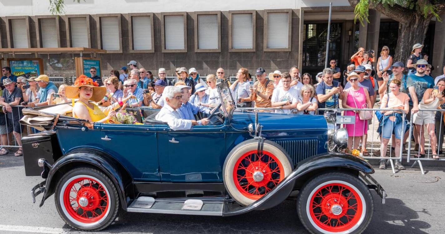 Veja algumas das imagens do ‘Madeira Flower Classic Auto Parade’