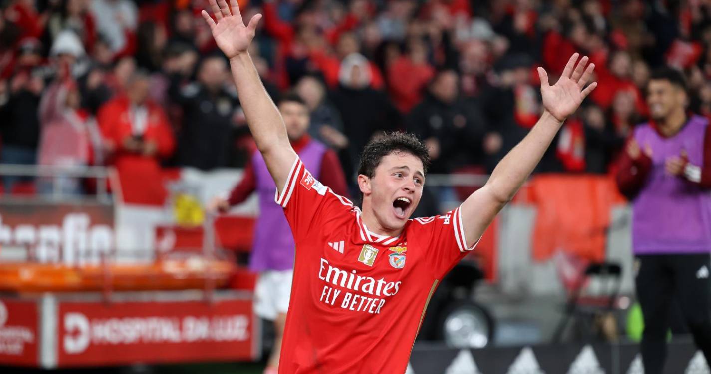 Benfica vence Chaves à tangente na Luz