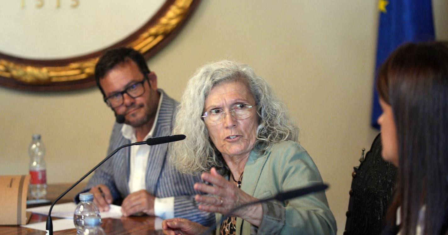 Jornadas: Júlia Caré acha que escola encerrada tem mais condições que a que reclama por cobertura de polidesportivo