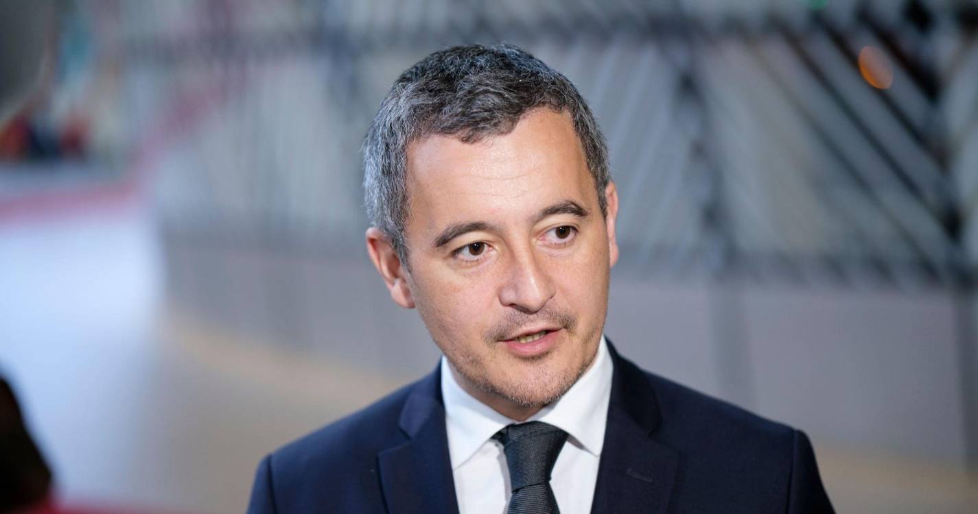 Ministro francês quer estrangeiros condenados a cumprir pena no país de origem