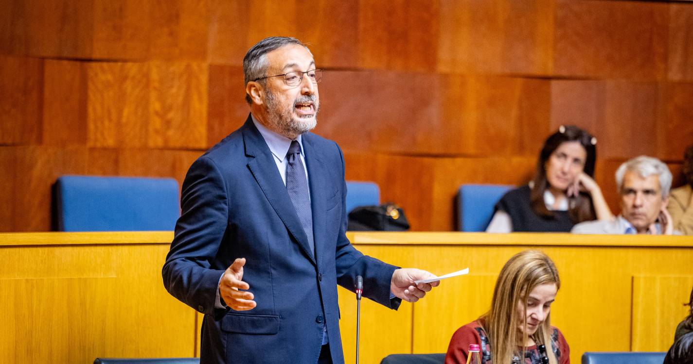 PS critica debate “requentado” e questiona planos de contingência