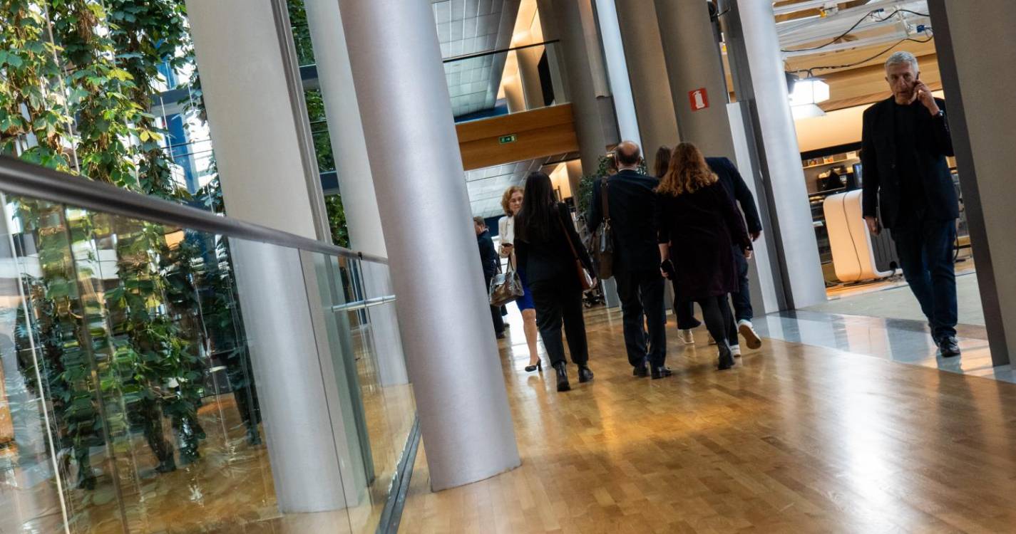 Parlamento Europeu: Estrasburgo segue a todo o gás no penúltimo dia de sessão plenária (com fotos)