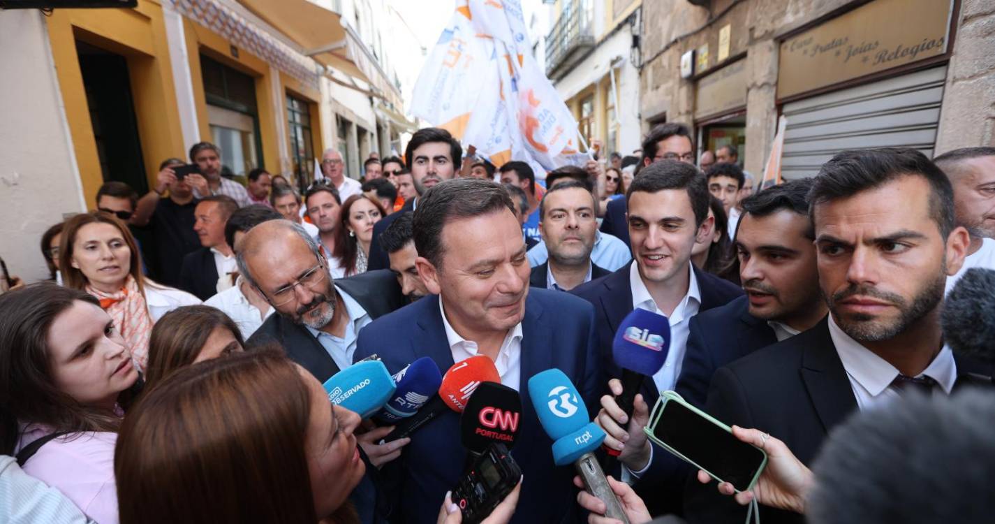Montenegro acusa derrotados de estarem “mais ocupados em geringonçar” do que em ser oposição