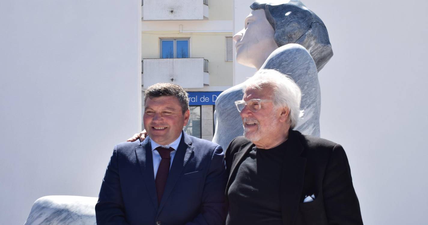 Obra do escultor Francisco Simões homenageia Florbela Espanca em Vila Viçosa