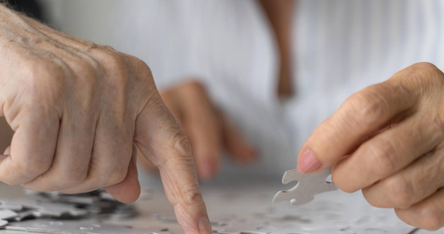 Bruxelas aprova uso de medicamento para tratar primeiras fases do Alzheimer