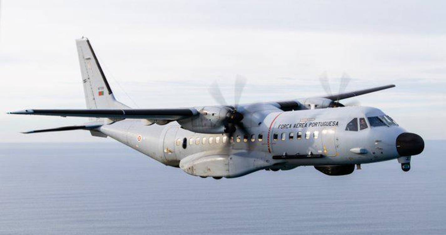 Força Aérea transportou dois doentes urgentes do Porto Santo para a Madeira