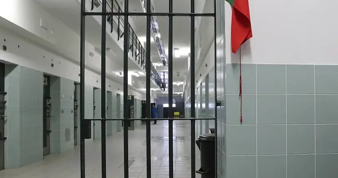 Guardas prisionais intervêm após rixa entre reclusos no Estabelecimento Prisional de Lisboa