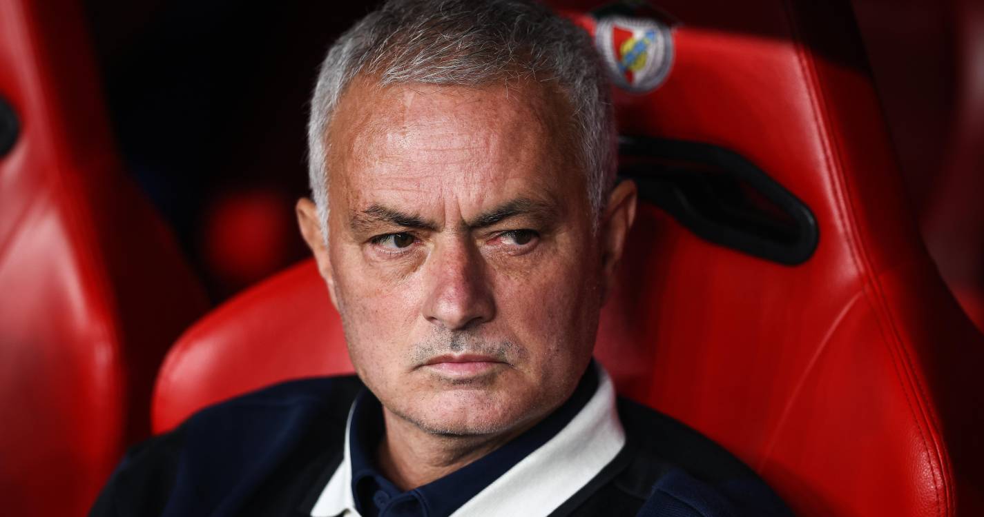 Derrota perante o Benfica dita saída de Mourinho do Fenerbahçe