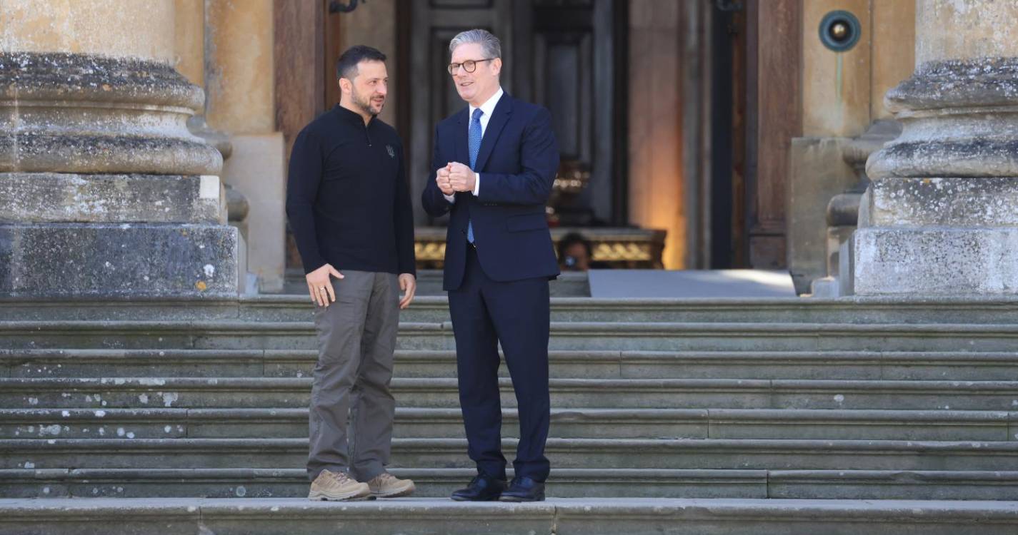 Primeiro-ministro britânico quer reaproximação à UE porque segurança está em risco