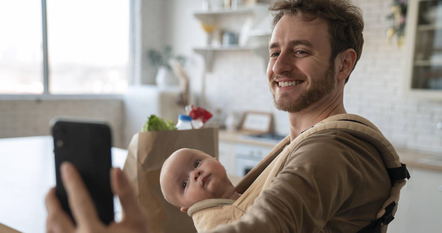 Governo quer pais a gozar 14 dias de licença seguidos, após nascimento do filho