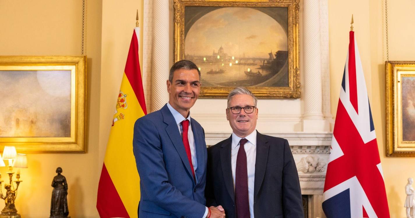 PM espanhol elogia Keir Starmer por papel decisivo no acordo sobre Gibraltar