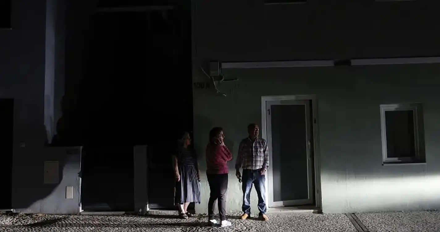 Apagão: Governo apresenta hoje medidas face a colapso da rede elétrica em abril