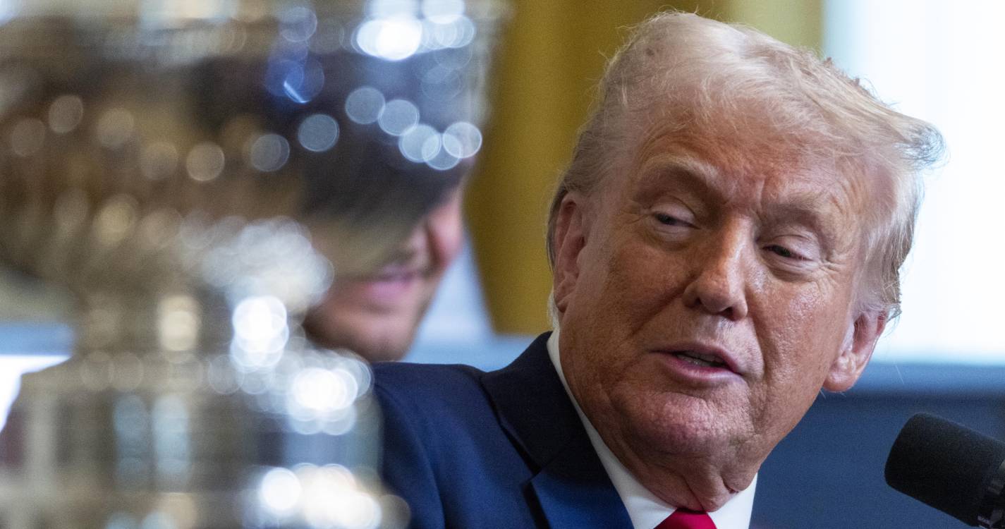 Estados Unidos suspendem tarifas aplicadas ao Canadá durante 30 dias