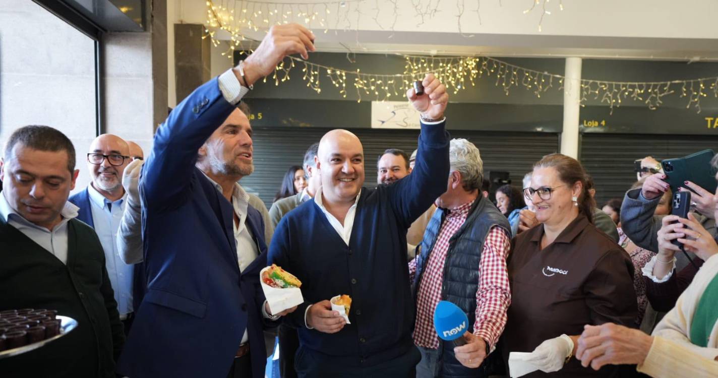 Mega Bolo Rei reforça tradição e proximidade em Câmara de Lobos