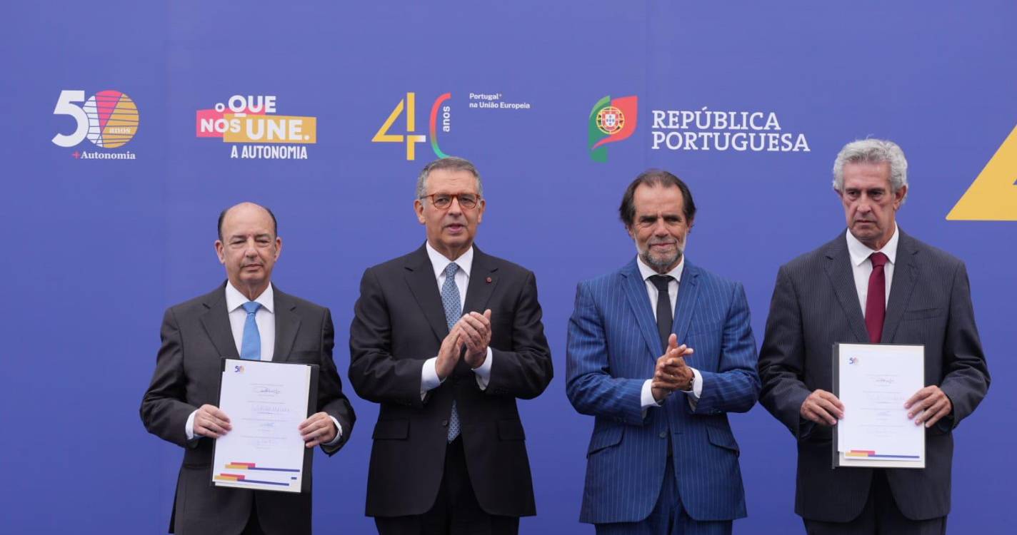 Declaração do Funchal assinada por Seguro, Albuquerque, Cunha e Silva e Carlos Coelho