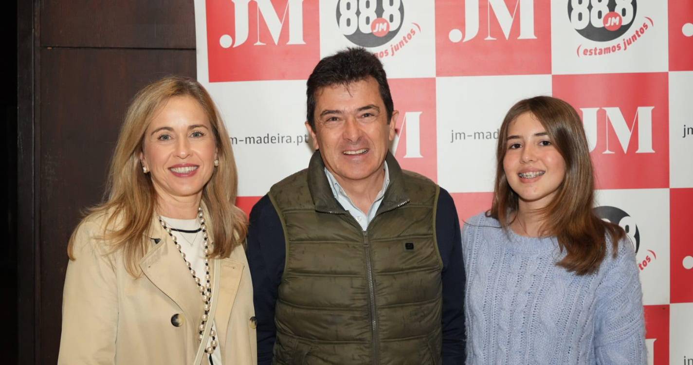 Sorrisos preparados para uma noite em grande com muita comédia (com fotos)