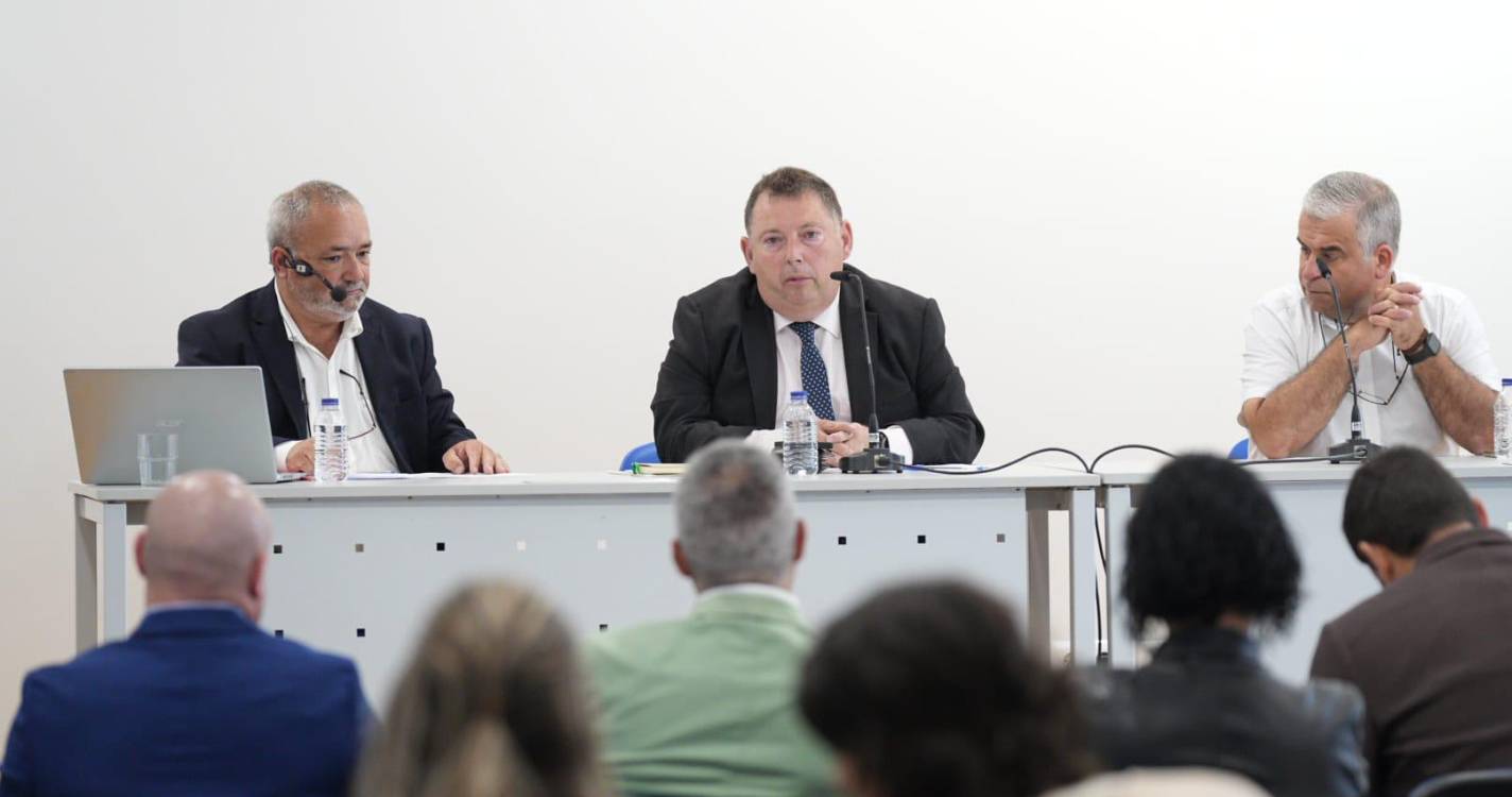 Jornadas 2025: Prevista limpeza de escarpa do acesso ao sítio da Furna