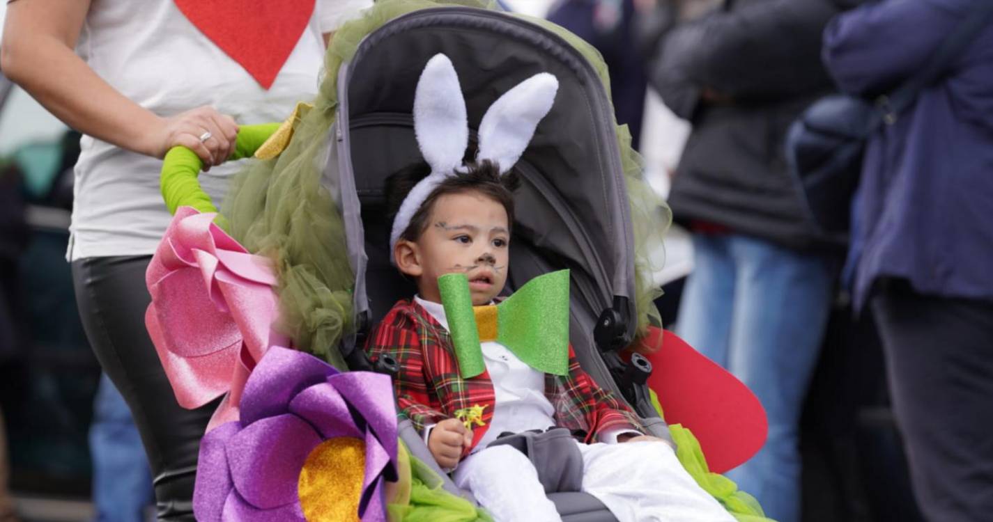 Clima de animação e folia paira sobre o centro de Santana
